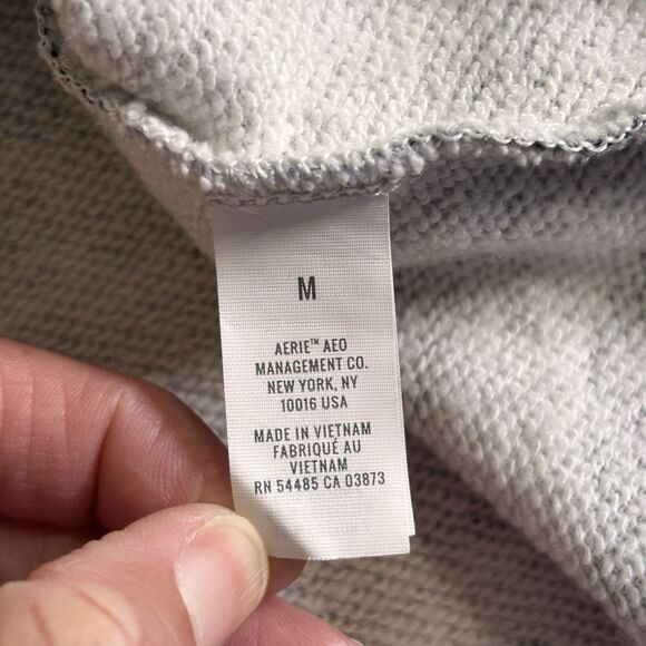 AERIE Gray Camo Cropped Crewneck Raw Hem Sweatshirt Size Medium - Picture 7 of 8